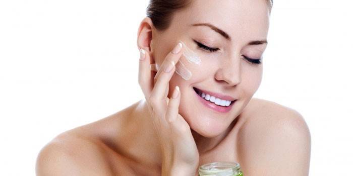 Крем для обличчя: рейтинг кращих