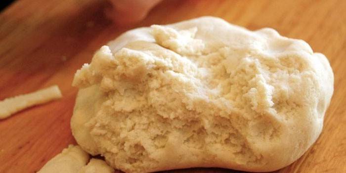 Ліплення із солоного тесту