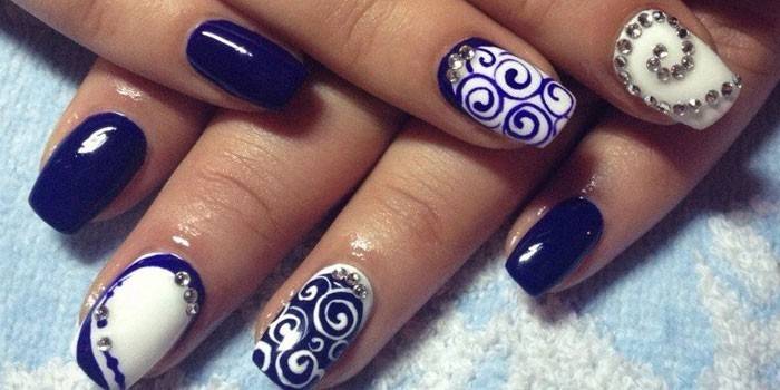 Малюнок на нігтях для початківців. Простий дизайн нігтів з фото