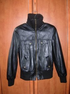 Можна прати кожзам куртку?