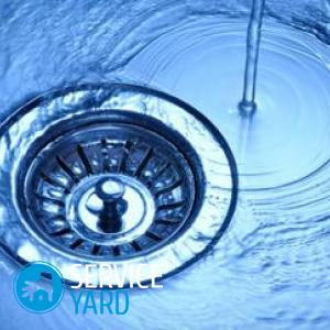 Не уходит вода в ванной — что делать?