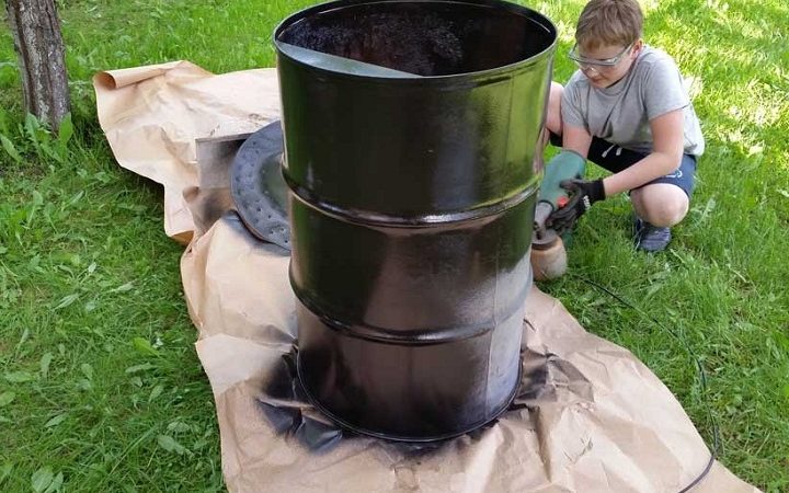 Незвичайне застосування металевих бочок на дачі: ідеї, фото, короткий опис