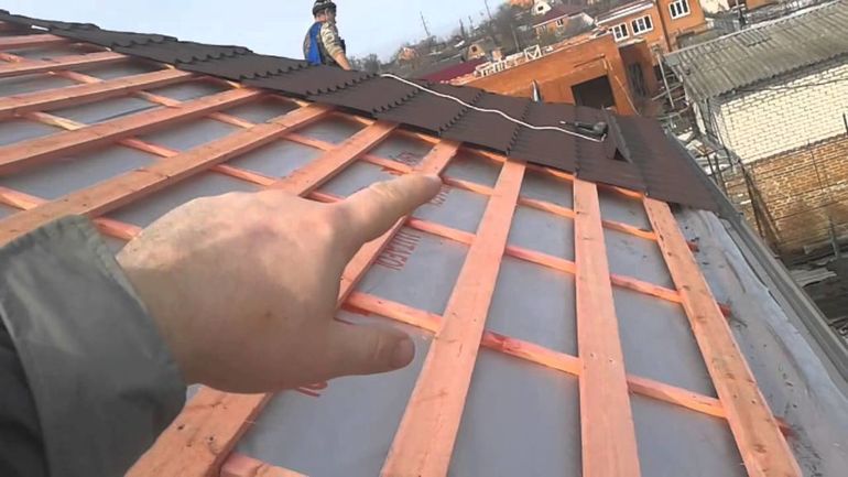 Обзор, нужна ли гидроизоляция для холодной кровли частного дома Обзор, нужна ли гидроизоляция для холодной кровли частного дома