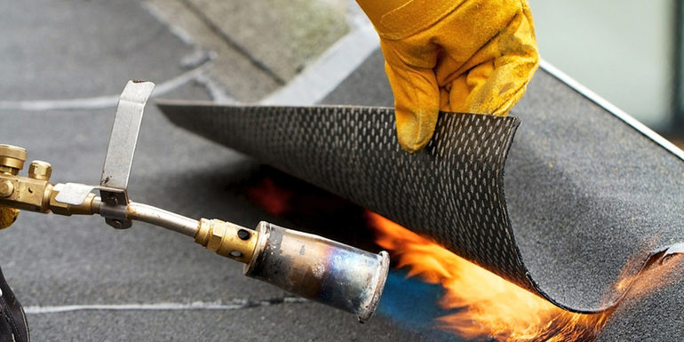 Обзор, нужна ли гидроизоляция для холодной кровли частного дома Обзор, нужна ли гидроизоляция для холодной кровли частного дома