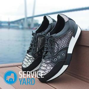 Почему скрипит обувь при ходьбе и что делать?