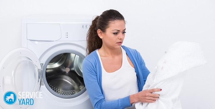 Покрасилась при стирке одежда ? как отстирать белую вещь