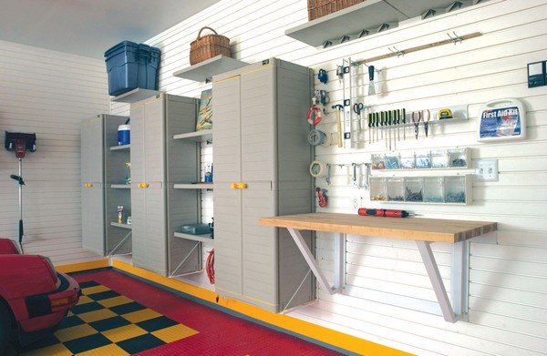 Полиці в гаражі своїми руками: матеріали і самостійне виготовлення Полиці в гаражі своїми руками: матеріали і самостійне виготовлення