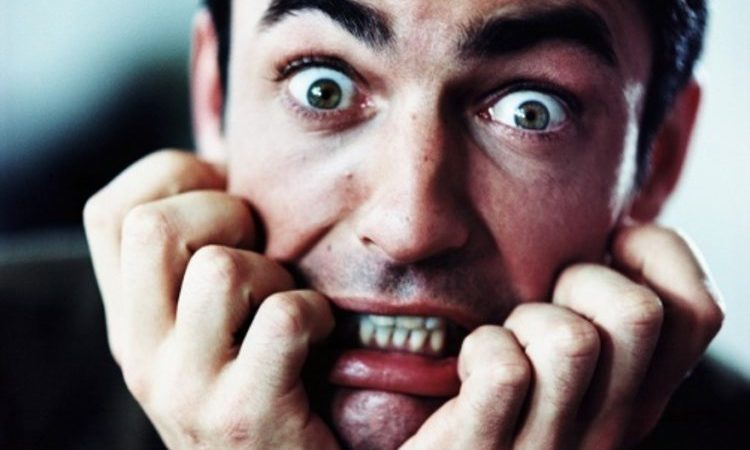 Пословицы о страхе: 50 поговорок со смыслом ✍