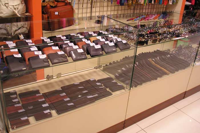 Прикмети при купівлі нового гаманця: коли і який потрібно купувати, щоб залучати гроші Прикмети при купівлі нового гаманця: коли і який потрібно купувати, щоб залучати гроші