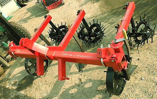 Прополка картоплі їжаками заводського виготовлення і зробленими своїми руками