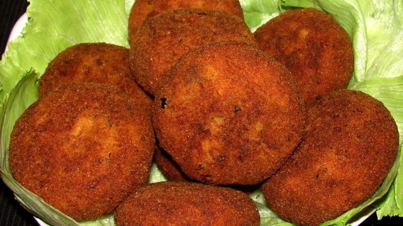 Рецепти приготування смачних рибних котлет з лосося, судака, минтая, тріски і щуки. Рибні котлети дієтичні: рецепт