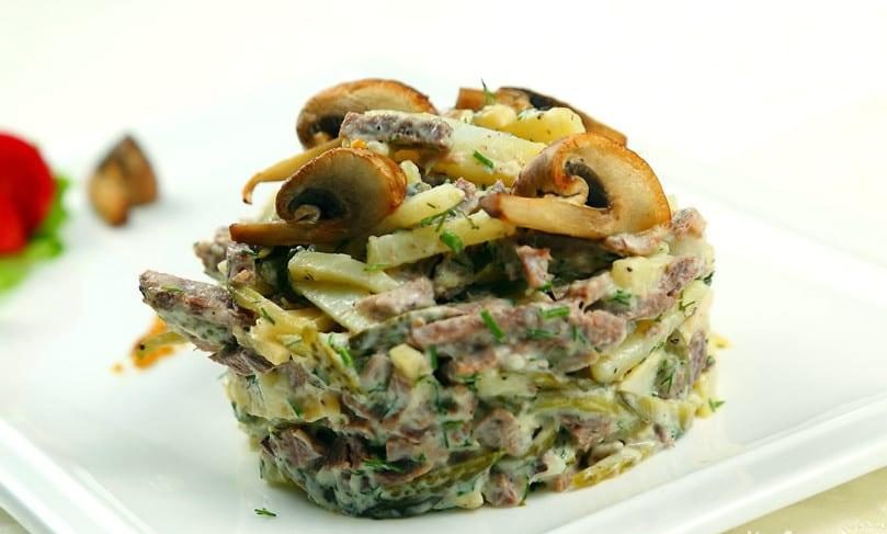 Салат з язиком і печерицями: рецепти з фото покроково Салат з язиком і печерицями: рецепти з фото покроково