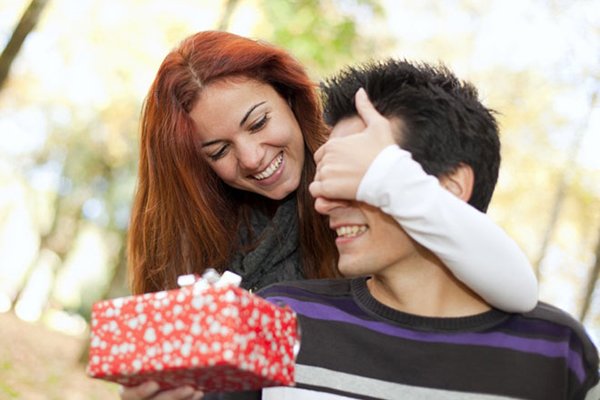 Що подарувати чоловікові?