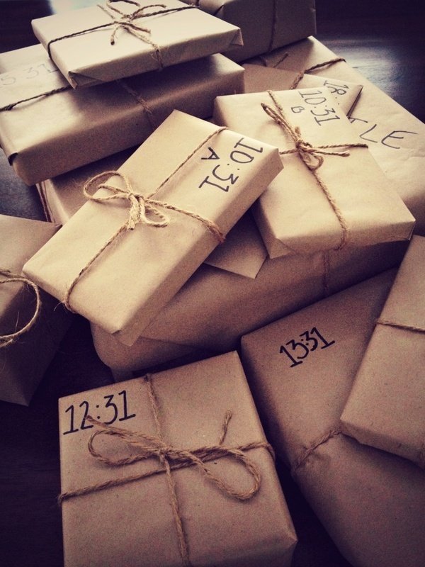 Що подарувати чоловікові, хлопцеві на день народження? Як оригінально піднести подарунок.