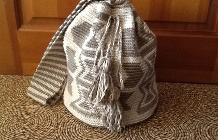 Що таке колумбійська мочила і як її зв'язати? Схема в'язання колумбійської мочилы: інструкція, опис