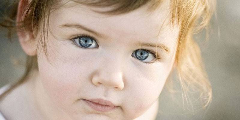 Синці під очима у дитини: причини появи