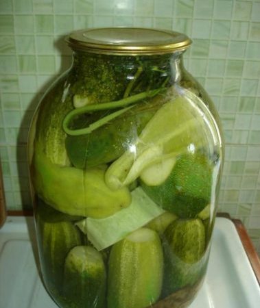 Соління кабачків з огірками на зиму: смачні рецепти маринування і консервування, як солити разом, відео