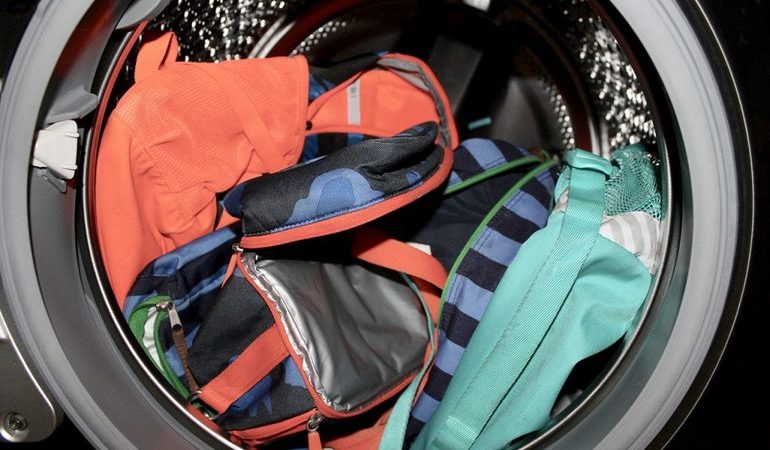 Советы, как постирать школьный рюкзак в стиральной машине