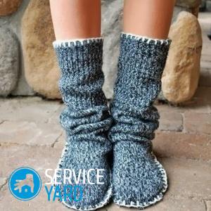 Сшить носки из старого свитера