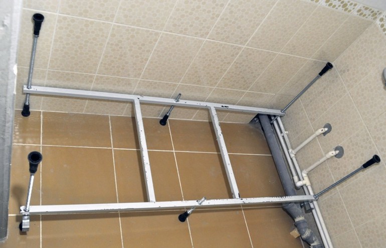 Установка акриловой ванны на каркас своими руками