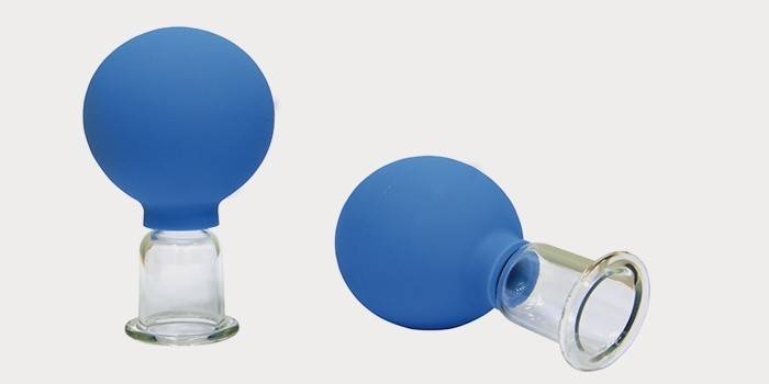 Як на спину ставити банки