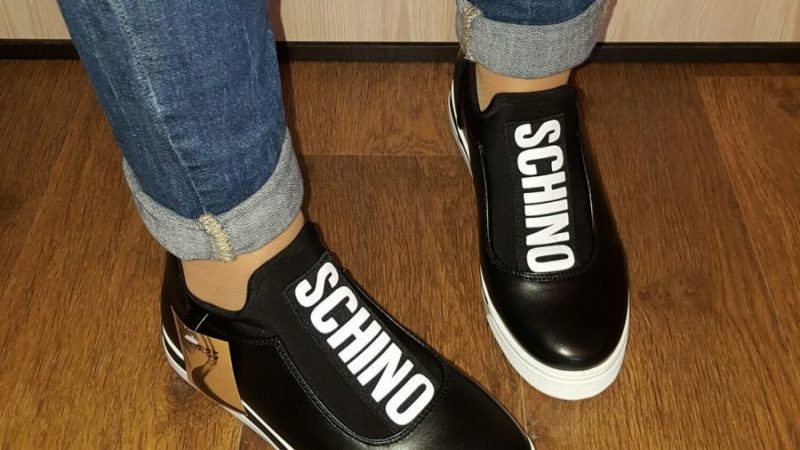 Як очистити білу підошву кросівок, кед від бруду? Як відбілити білу підошву і не пошкодити її: способи