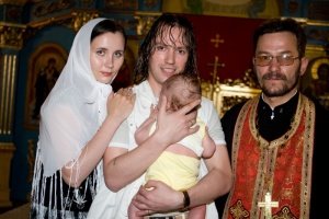 Як підготуватися до обряду хрещення хлопчика