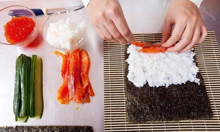 Як робити роли: технологія приготування та скручування