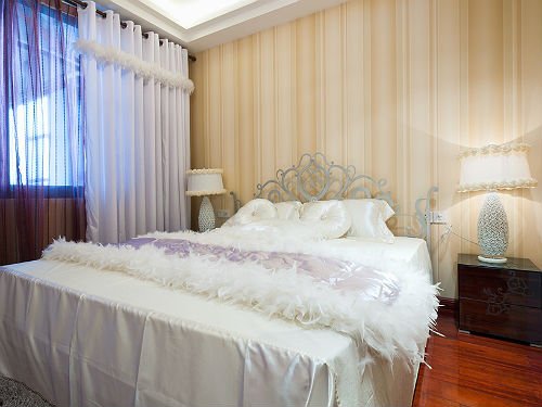 Які шпалери вибрати для спальні?