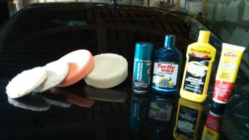 Як відполірувати машину поліролем своїми руками: інструкція, огляд засобів для поліровки, список захисних і абразивних поліролей
