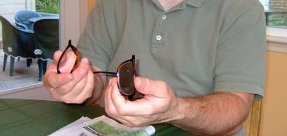 Як відремонтувати оправу для окулярів