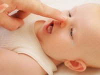 Як вибрати соплеотсос для новонародженого малюка