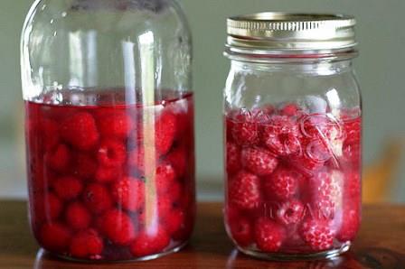 Як зробити наливку в домашніх умовах: рецепти з ягід, вишні, смородини