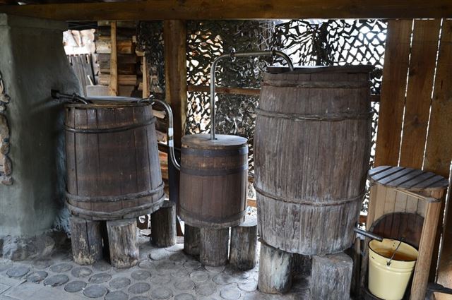 Як зробити самогонний апарат своїми руками – інструкція з фото