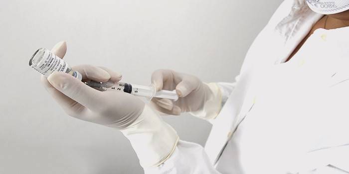 Як зробити укол в сідницю