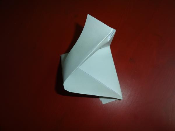 Як зробити з паперу кораблик своїми руками: класичний, теплохід, вітрильник, орегами, відео Як зробити з паперу кораблик своїми руками: класичний, теплохід, вітрильник, орегами, відео