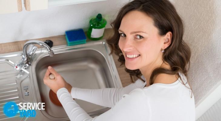 Засорилась раковина на кухне — что делать?