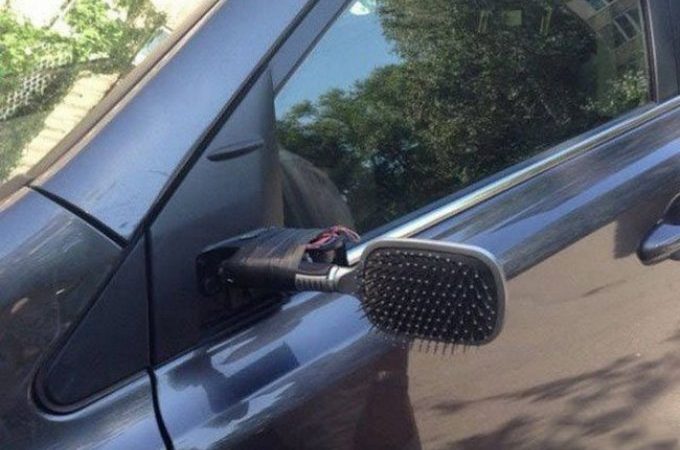 Жінка за кермом — це завжди цікаво: прикольні історії, фото