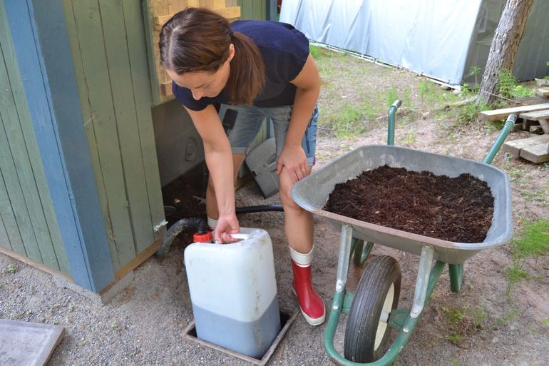 Жидкость для биотуалета своими руками: состав и способ приготовления Жидкость для биотуалета своими руками: состав и способ приготовления